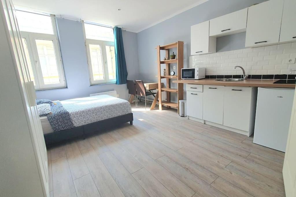 Appartement Hypercentre 301 +Wifi+Independant+ Cuisine Toilette Salle De Bain Privative 瓦朗西纳 外观 照片
